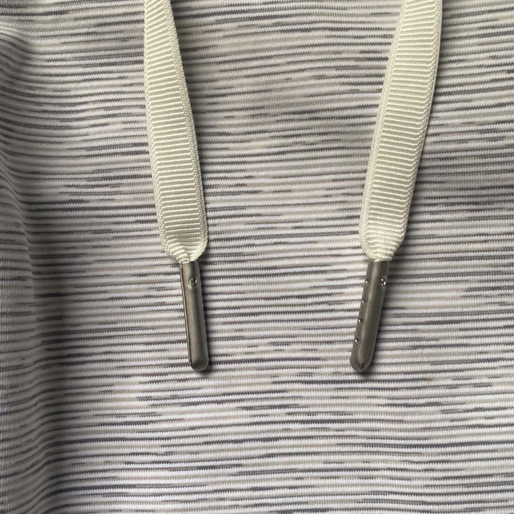 Lululemon On The Fly Pant size 6 - Picture 3 of 5